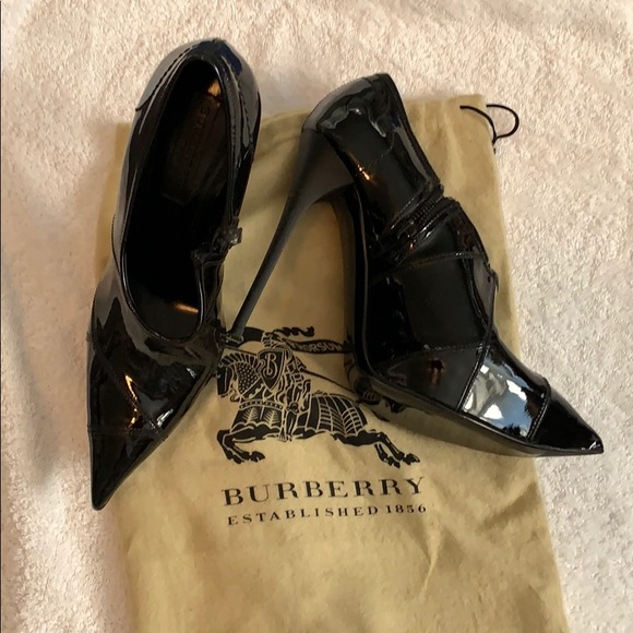 Women’s shoes - Picture 1 of 1